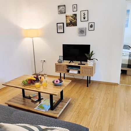 Apartments Pavao 1402 プーラ エクステリア 写真
